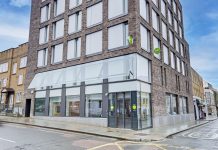 รีวิวโรงแรม hub by Premier Inn London West Brompton ราคาไม่แพง ในลอนดอน